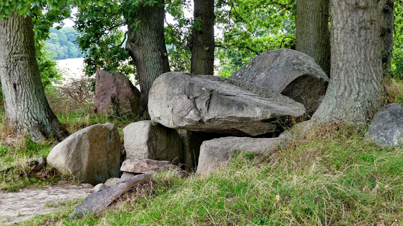Granitz - Großsteingrab auf der Insel Rügen